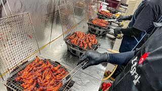 닭발 팔아 건물 세운 집! 하루 수백 명씩 방문하는 명물 닭발집! / Spicy Chicken Feet Restaurant / Korean Street Food