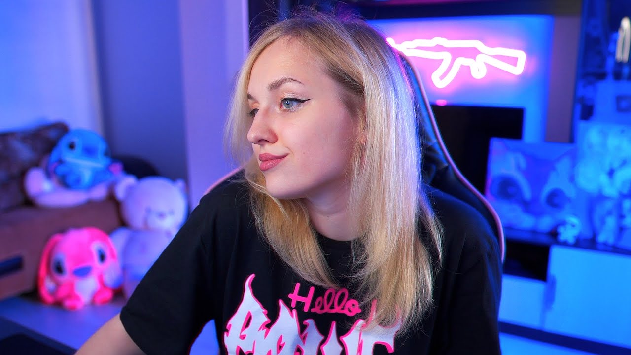 девушка девушка стрим сейчас