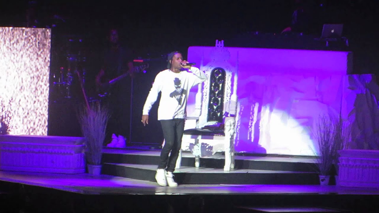 Rihanna Diamond Tour Opening ASAP ROCKY 2013 - YouTube