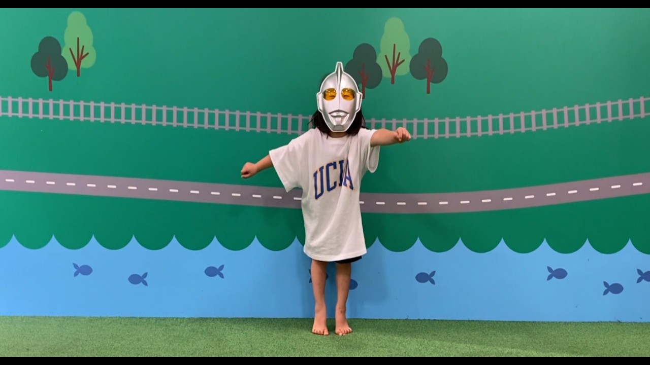 ゆけ！ウルトラマン！