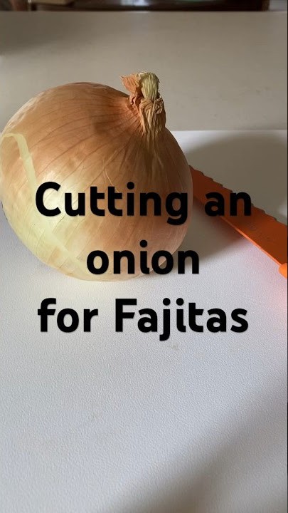 Pronged Onion Holder Helps Slice Onions Quickly and Easily