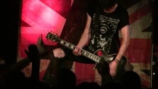 Asking Alexandria - I Used to Have a Best Friend