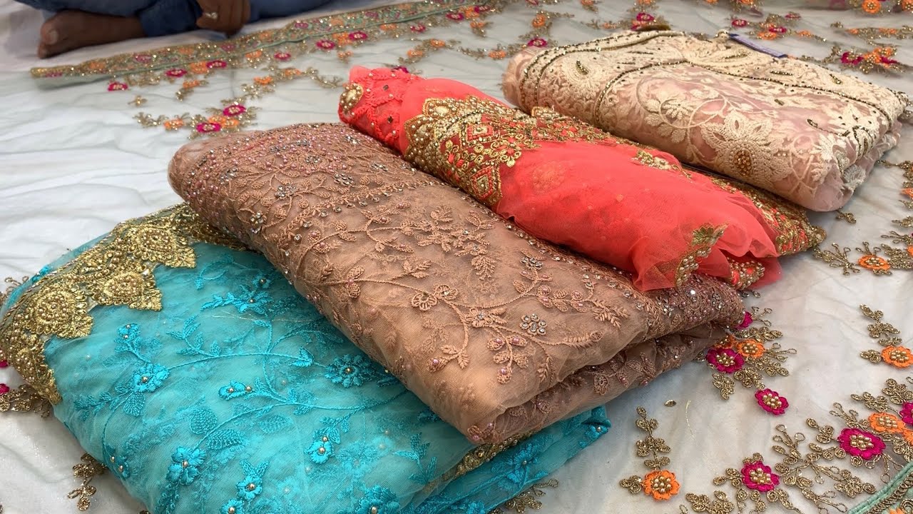 हर त्योहार के लिए न्यी वेराईटी कम दामों मैं। साडी मंगाये 2000 वाली 200 मैं। Chandni chowk delhi