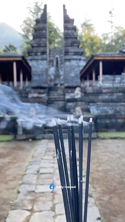 Candi Ceto berada di Dusun Ceto, Desa Gumeng, Kecamatan Jenawi, Kabupaten Karanganyar, Jawa Tengah