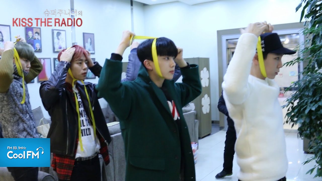 B.A.P 슈키라 벌칙 영상! / 151126[슈퍼주니어의 키스 더 라디오]