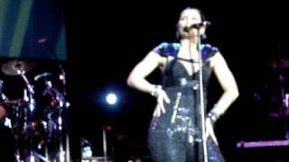 Nelly Furtado - My Love Grows Deeper (Rio de Janeiro - 28/03/2010)