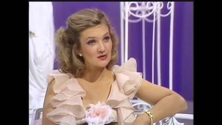 NORMA BURROWES Gilbert & Sullivan: "The sun whose ...