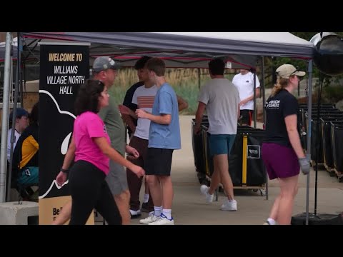 CU Boulder welcomes more than 7,200 new students on move-in day