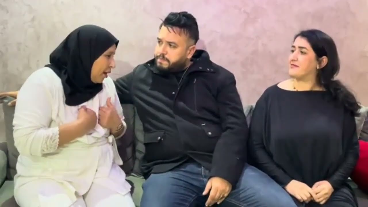 فليم قصير:تزوج بوحدة قد مو😱على قبل💵وملي جاو ولادها..وقعات كارتة😱...شاهد النهاية😳