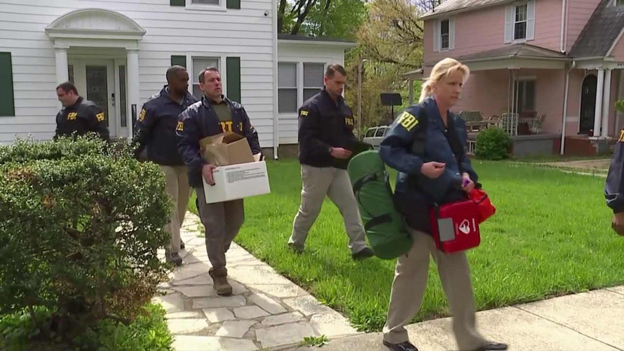 Agents search Baltimore mayor’s homes, City Hall