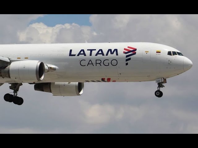 JetPhotos on X: A LATAM Cargo 767 landing in São Paulo.   © Dotto  / X