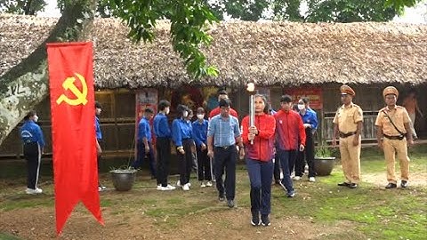 Hành trình rước đuốc lấy lửa truyền thống tại Đại hội TDTT huyện Thạch Thất lần thứ IX năm 2022