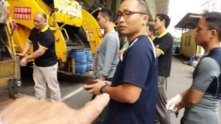 1 副車手垃圾壓縮作業