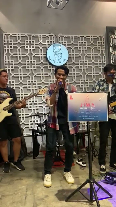 RAN - Pandangan Pertama (cover life performance)