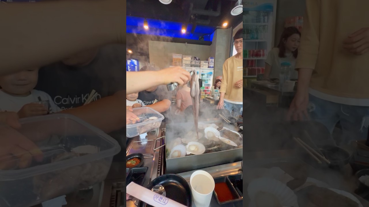 Готовят живьем в Корее #жизньвкорее #катякорея #еда #обзор #кореявлог #рецепт