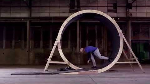 Damien Walters is the first person to run a loop