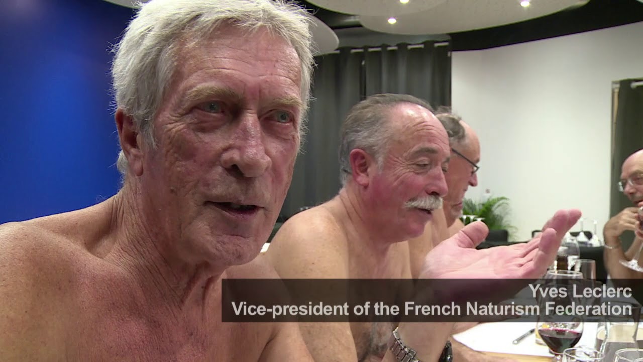 Beef in the buff? Paris opens first nudist restaurant