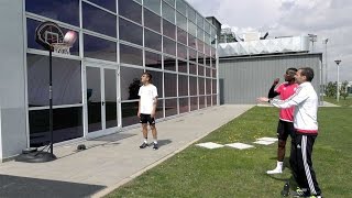 Juventus Shot Challenge: Allegri vs Pogba  Basketball edition