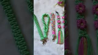Handmade Macrame Daisy Keychain & Wristlet 🌼 Boho Gift Set — Spring Accessories