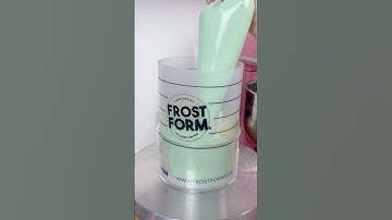 Swiss Meringue Buttercream with Frost Form 😍 www.frostform.com