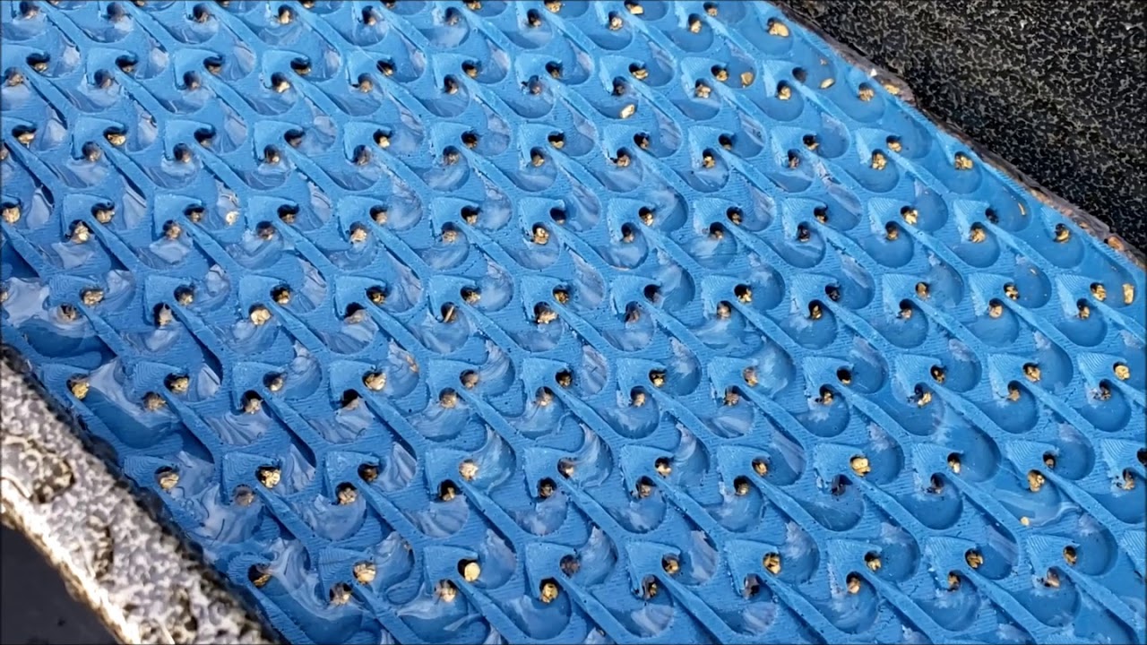 Уборка золота на заднем дворе с помощью Dream Mat: эффективная установка шлюза с двумя ковриками