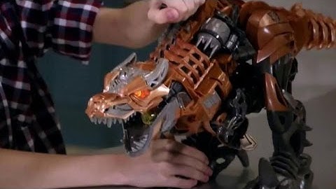 Toy Commercial 2014 - Transformers Stomp & Chomp Grim Lock