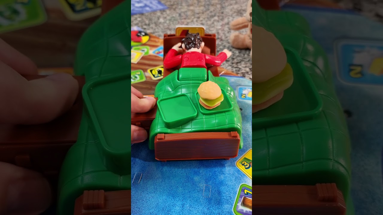 🤫👨‍👩‍👧Don't Wake Daddy: Masha and Mom's Sneaky Game Part 1