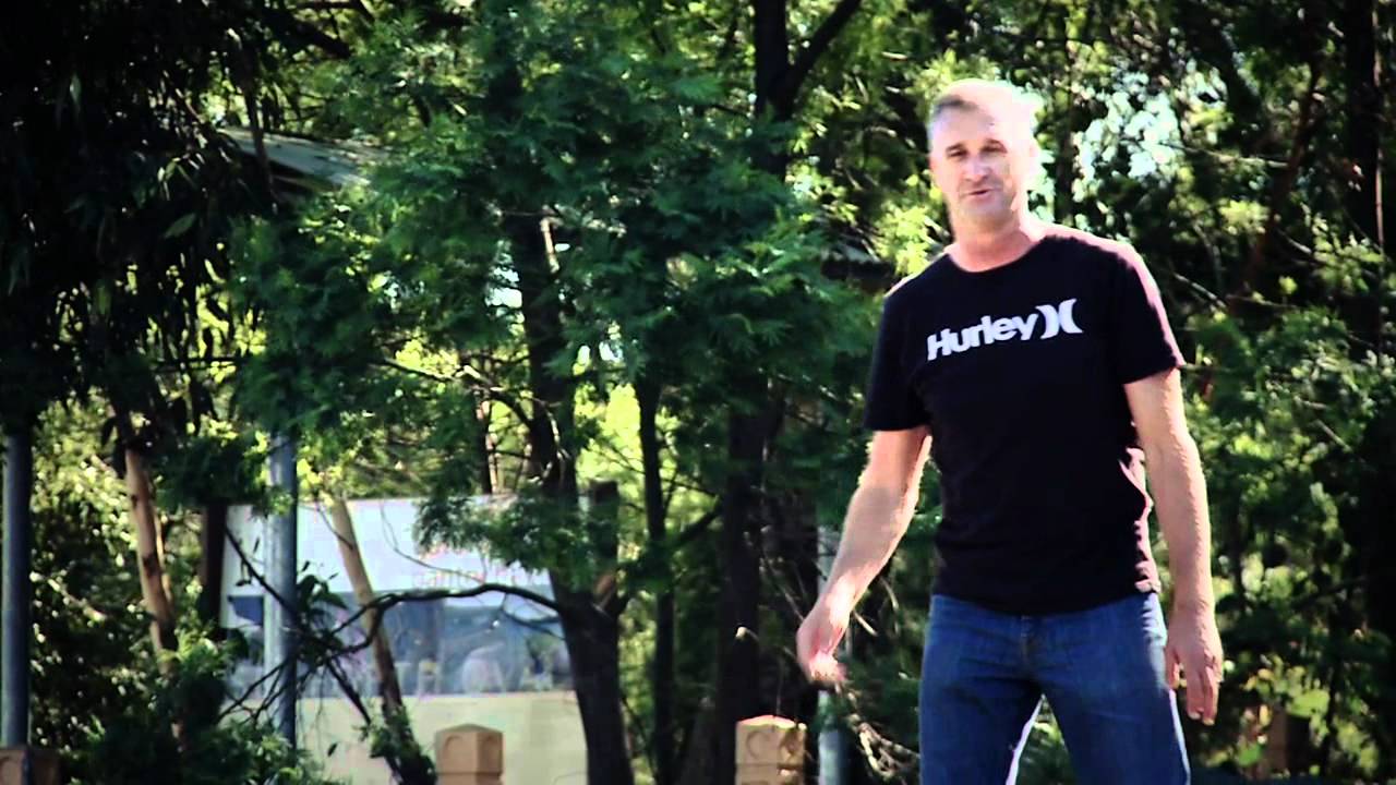 Surf Training Video : Top Turns