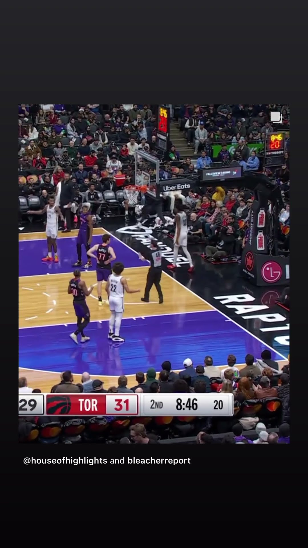 He was ejected #hoodnews #NicClaxton #brooklynnets #raptors #toronto #omg #basketball #how #wtf #lol