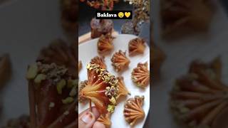Baklava 😳🔥 | Crispy Layers &amp; Juicy Syrup 🤤#shorts#viral#explore #fyp#baklava#dessert