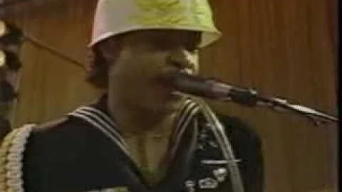 30 mn with Roger Troutman & Zapp ( Live @ BET in 1...