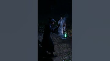 Lumos magic spell effect at ghost | Hogwarts Legacy