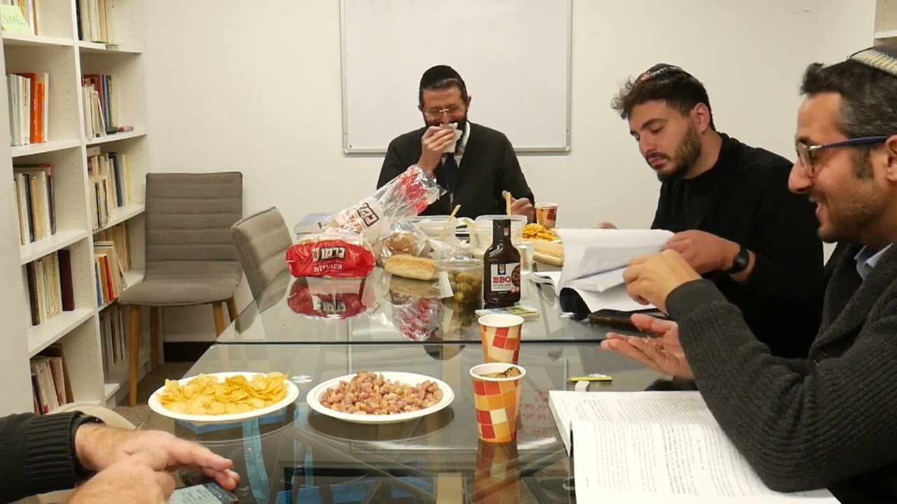 שולחן ערוך אורח חיים שבת - סימן שי״ח - הרב יונתן סרור