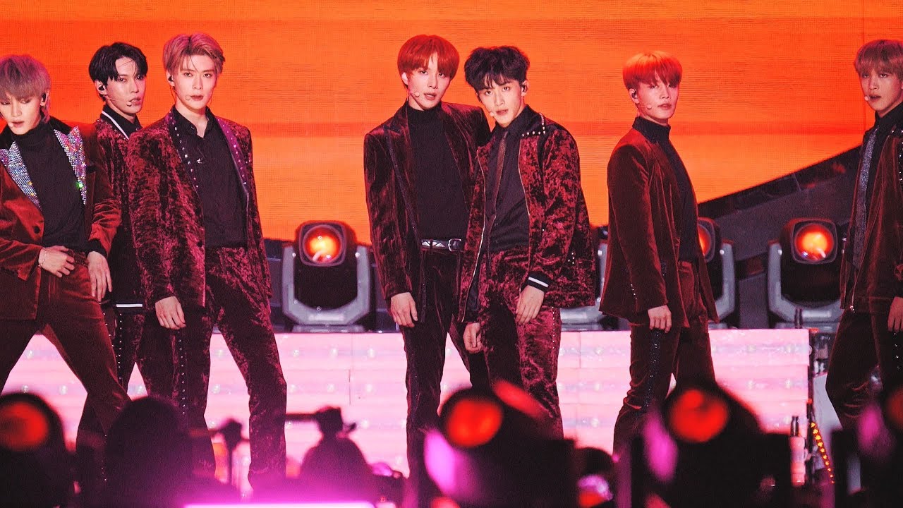 NCT 127 (엔시티 127) 'Cherry Bomb' @181014 BBQ 콘서트 수원월드컵경기장 [ 4k Fancam/직캠] By TheGsd