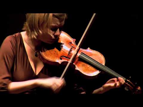 Alina Ibragimova  J.S. Bach：Gavotte en Rondeu  Violin Partita No.3 in E major BWV 1006