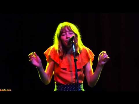 Alexandra Savior - Bones [Live at The Fillmore, San Francisco, CA - 17-04-2016]