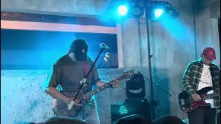 Download lagu The Loaded Ashtray - Beeswax live at EuphoriaSeni 2024