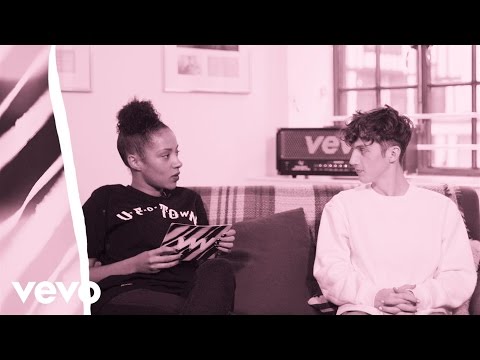 Troye Sivan - VVV - Meets Troye Sivan!