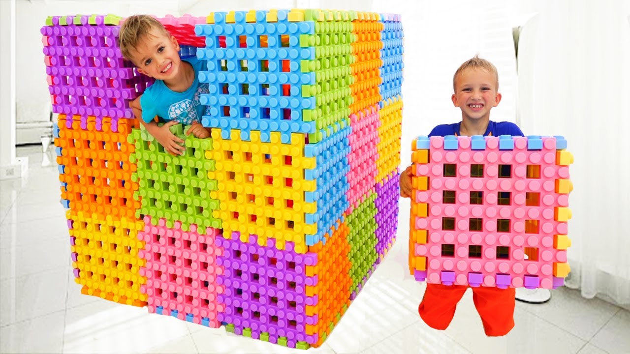 Vlad and Niki playing with Toy Blocks 