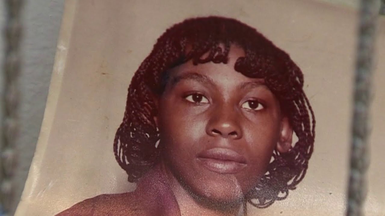 Mystery surrounds 1983 cold case in Highland Park - YouTube
