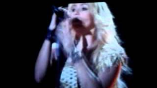 SHAKIRA LIVE FROM PARIS INTRO WHY WAIT, TE DEJO MADRID.mp4