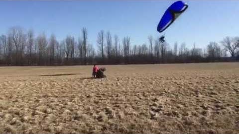 TERRIBLE Paramotor crash.