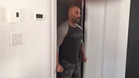 ISOMETRIC LATERAL RAISE