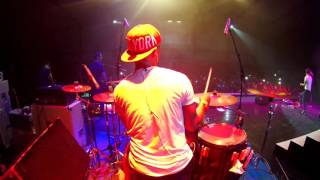 hijau daun live concert papua - setiap detik - drum cam rio star