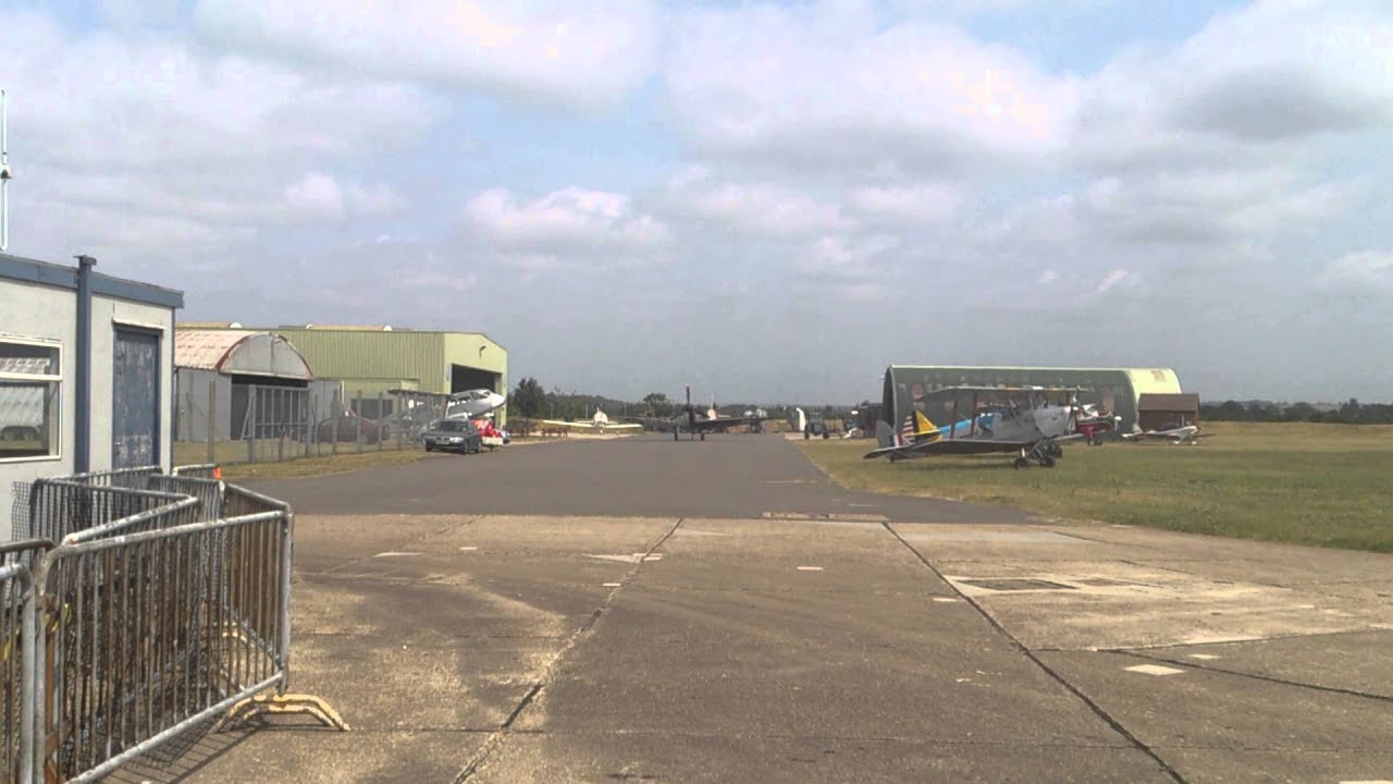 Supermarine Spitfire mk1 P9374 taxiing