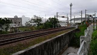 20221015-北上510次莒光號通過省牧場平交道