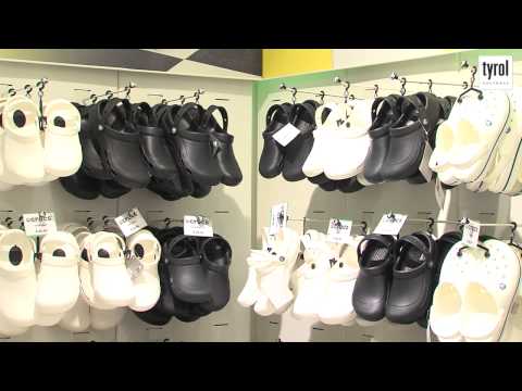 Video: Crocs-Schuhe färben – wikiHow