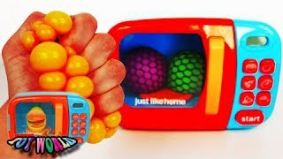 [Learn] Pororo airplane Robocar Poli car toys and Kinder Joy and Learn Colors Toys