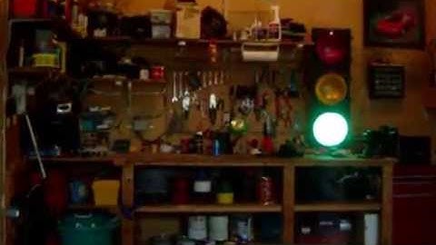 NEW PLC Garage Parking System uses a Traffic Signal Light