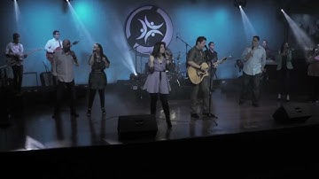 Un Amor Tan Grande - Jesus Worship Center (feat Amalfi Blanco & Steve Cordon)